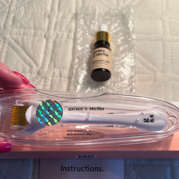 NWOT Grace & Stella micro needling roller with serum - Picture 7 of 12
